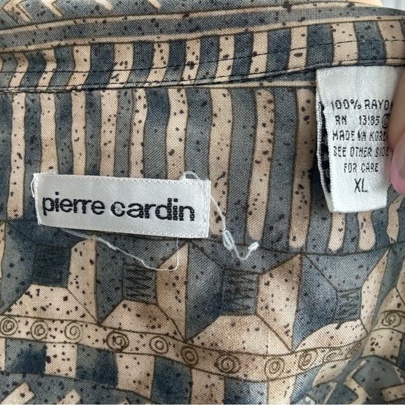 Pierre Cardin Patterned Button Down Top - Picture 6 of 6